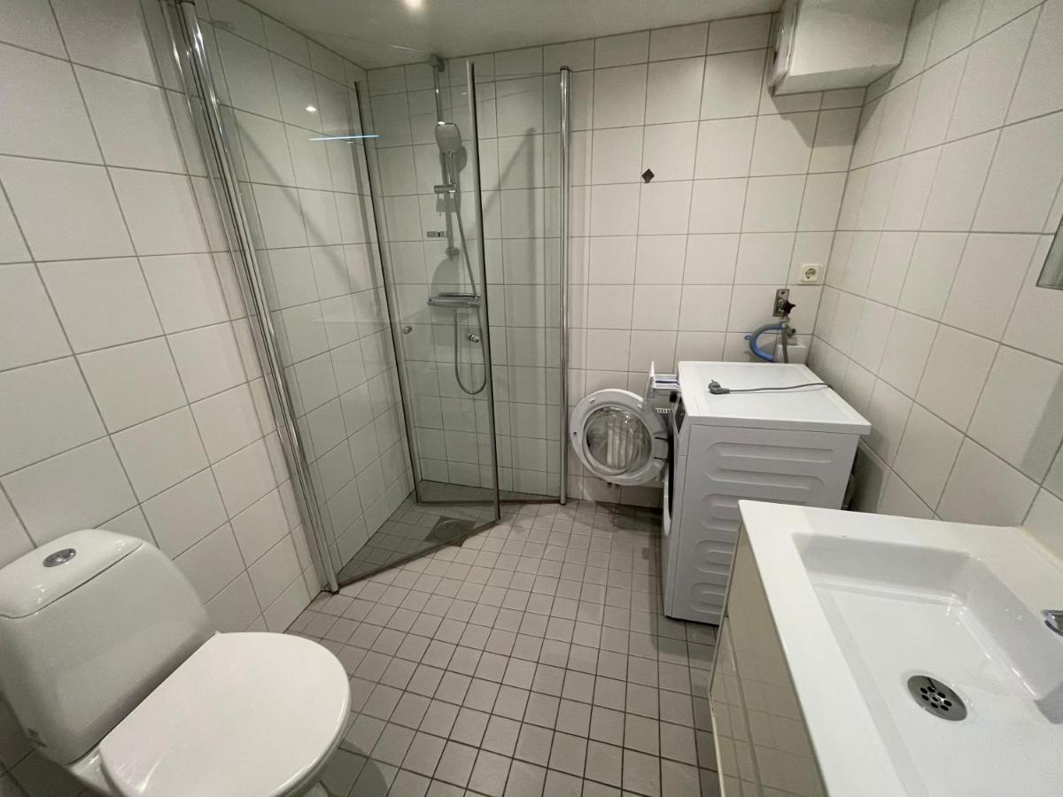1 Rums-Laegenheter, Gangavstand Till Stroemstads Centrum Exterior foto